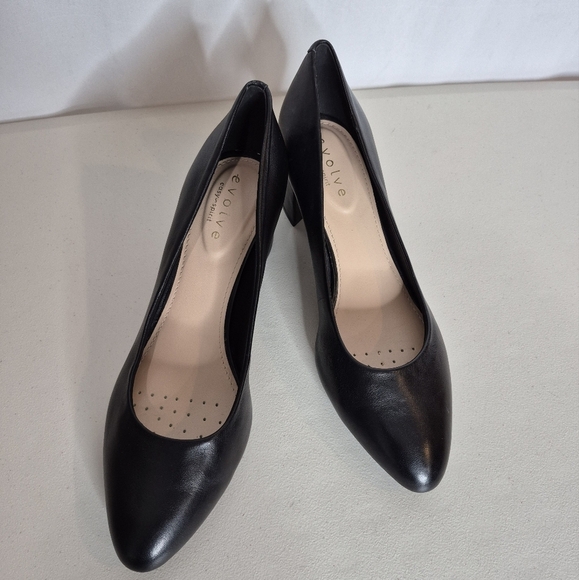 Easy-Spirit Evolve Black Leather Almond Toe Block Heel Pumps - NWOB - Size - 10 - Picture 7 of 13